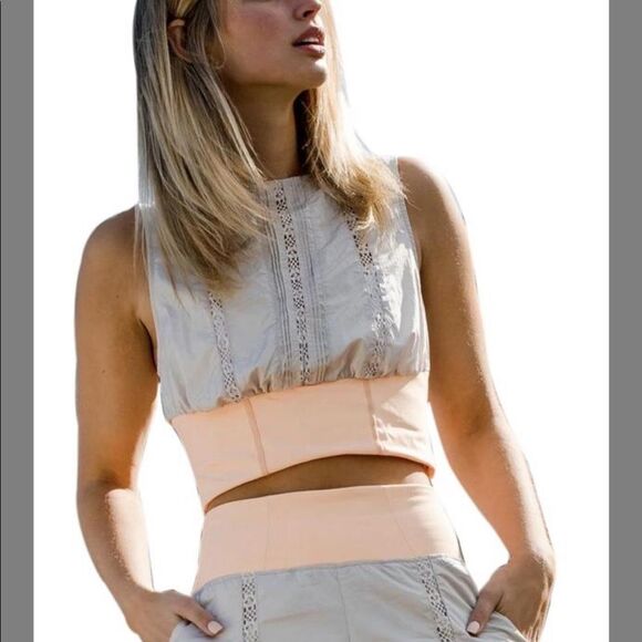 NWOT Free People Oh Hey Appliqué crop top size S - Picture 9 of 10